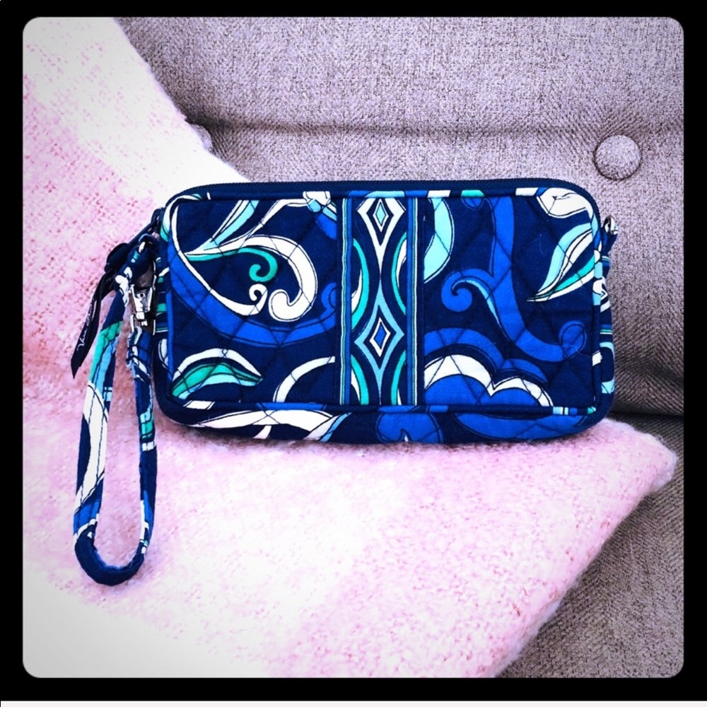 Vera Bradley clutch